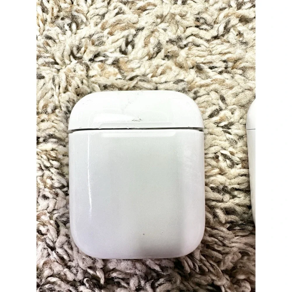 Lot Of 2 Apple Airpods First Generation Working & For Parts *READ DESCRIPTION*